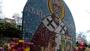 Peste 800.000 de români poartă numele Sfântului Ierarh Nicolae