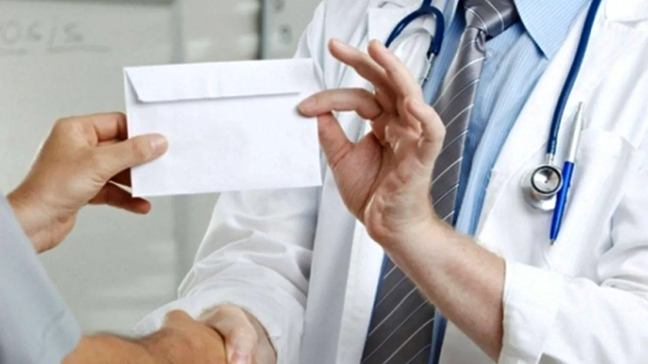 Percheziţii la Spitalul Covasna: Medicii ar fi luat mită pentru decizii de grad de invaliditate