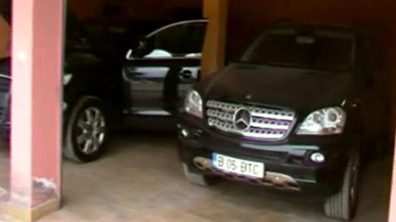 Maşini de lux confiscate în urma unor descinderi la Strehaia şi Drobeta Turnu Severin