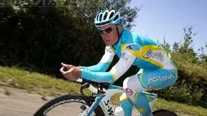 Rutierul Vinokourov, acuzat că şi-a cumpărat victoria din cursa Liege-Bastogne-Liege în 2010