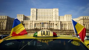 Razii în Bucureşti. Zeci de taxiuri şi maşini de ride-sharing cu probleme