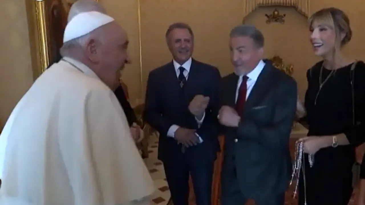 Sylvester Stallone l-a provocat pe Papa Francisc la o partidă de box la Vatican
