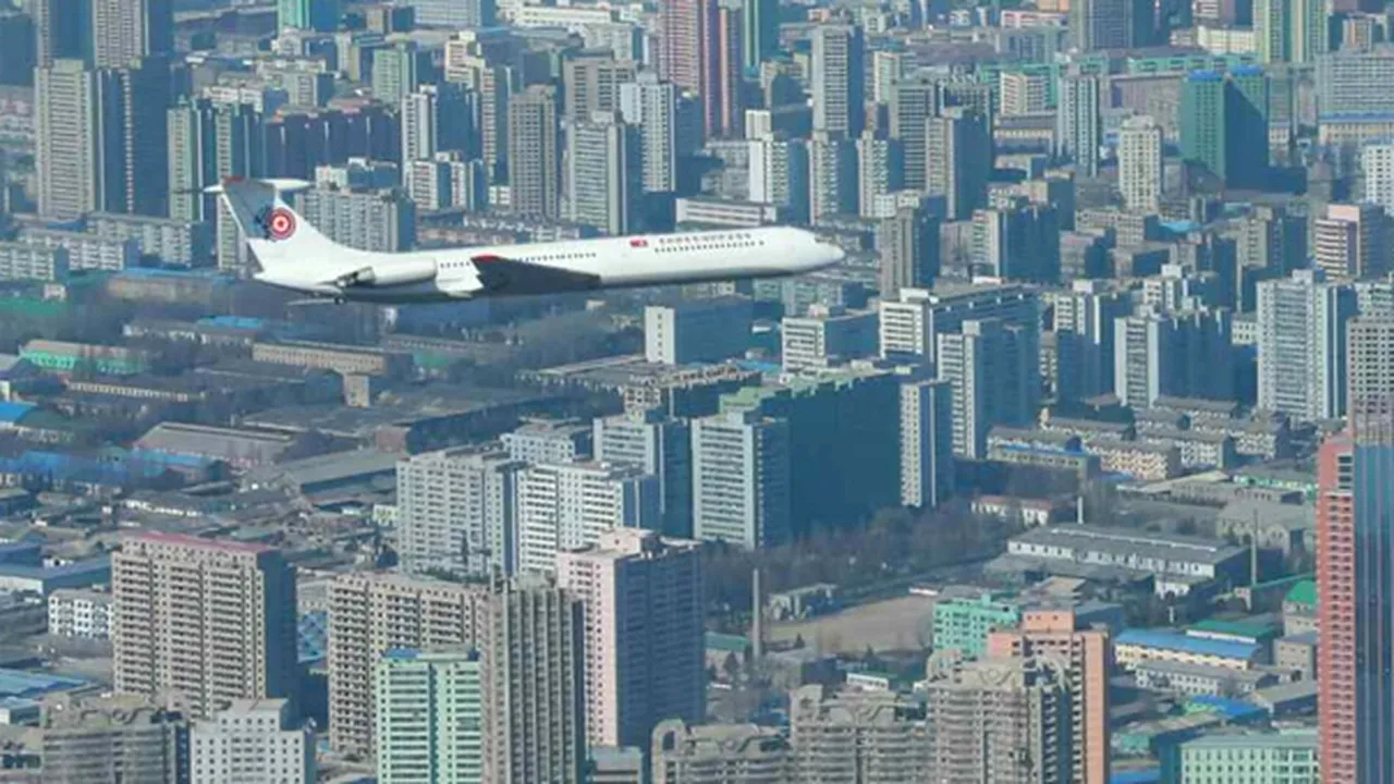 Kim Jong-un a inspectat de la înălţime proiectul ”care va fi invidiat de întreaga lume”. Cum arată avionul personal al liderului nord-coreean - FOTO
