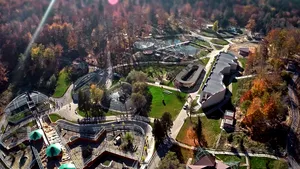 Investiţie de 2,11 milioane lei pentru modernizarea Zoo Braşov. Casa maimuţelor, cel mai nou punct de atracţie | FOTO