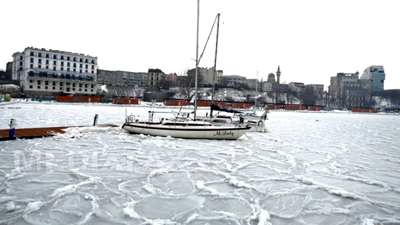 Porturile de la Marea Neagră sunt închise din cauza vântului puternic