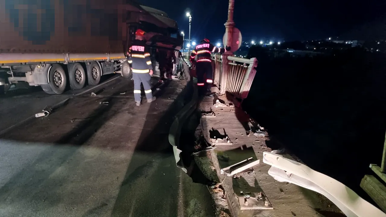 Circulaţia pe Podul Prieteniei, între România şi Bulgaria, a revenit la normal. Traficul a fost afectat de un accident