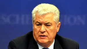 Voronin cere urgentarea măsurilor de salvare în zonele afectate de inundaţii