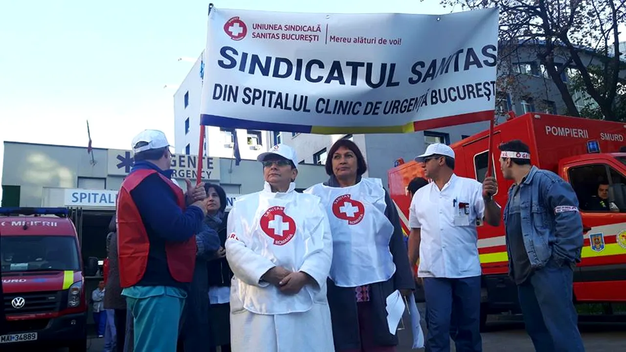 Federaţia Sanitas declanşează greva generală: 80.000 de cadre medicale şi personalul tehnic sunt participanţi. Proteste, în faţa Spitalului Floreasca 