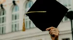 Lovitură pentru studenți. Bursele se vor acorda doar pe perioada activităților didactice / Studenții la taxă nu vor mai beneficia de bursă
