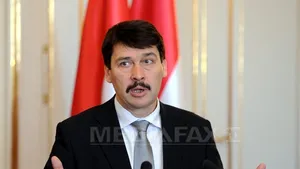 Preşedintele Ungariei, Janos Ader, l-a felicitat pe Klaus Iohannis