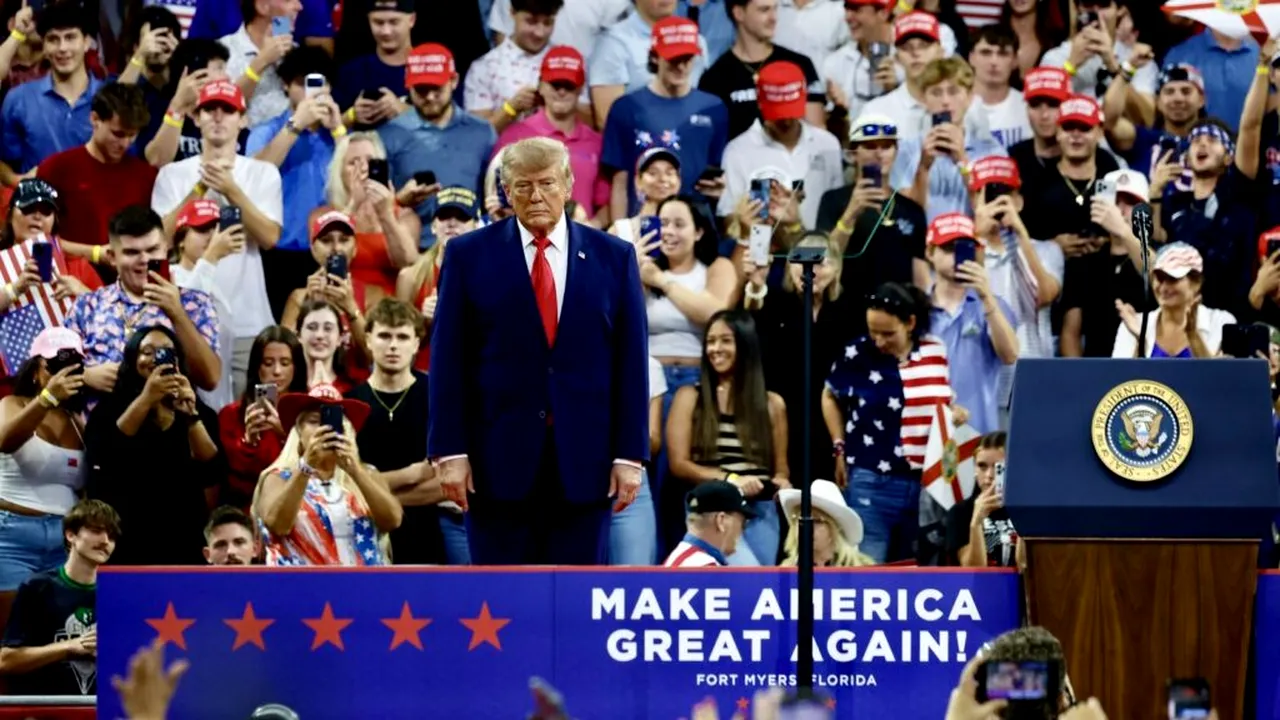 Șeful Audi, pe scenă cu Donald Trump la un miting electoral. Apariția provoacă scandal în Germania