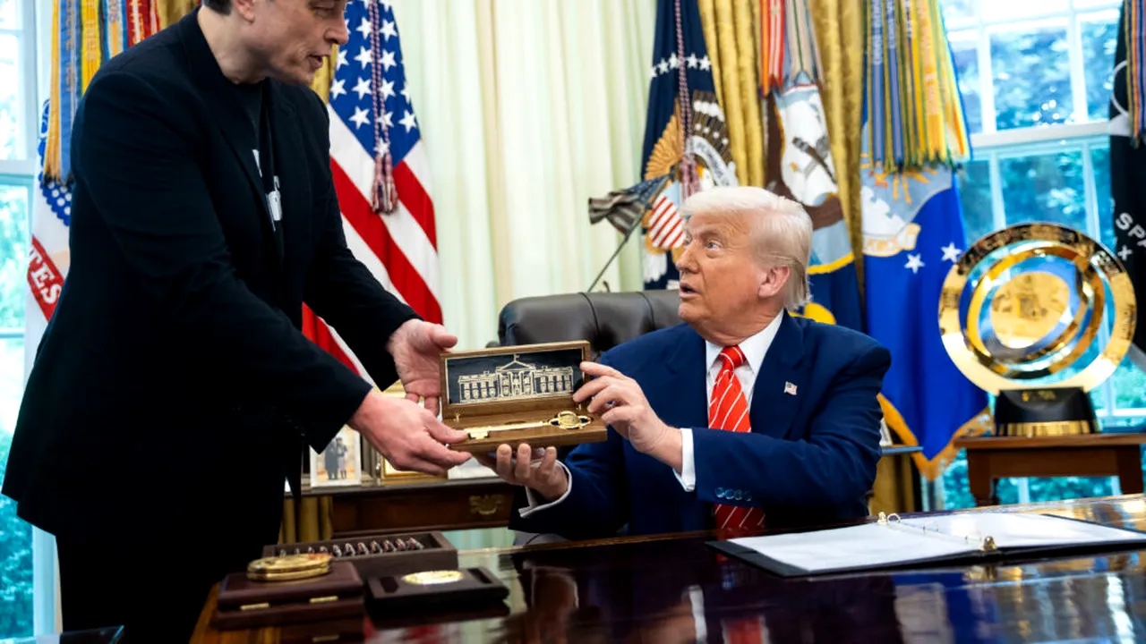 Elon Musk i-ar datora lui Donald Trump o sumă colosală de bani