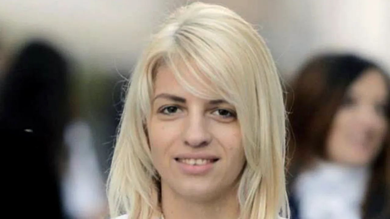 Preşedintele USR Găvojdia, acuzată că ar fi bătut o tânără. Scandalul ar fi plecat de la o pereche de pantofi şi un costum de baie