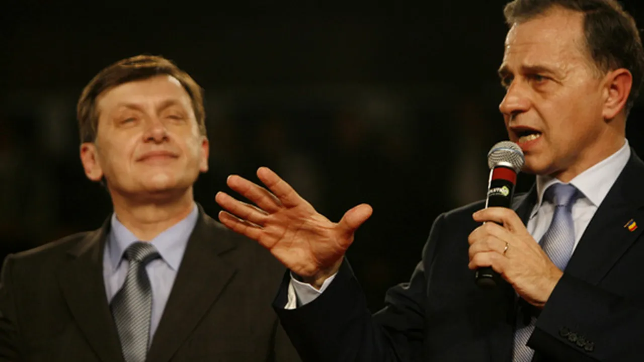 Geoană: Împreună am învins, e şi victoria lui Crin, e o noapte frumoasă pentru democraţie