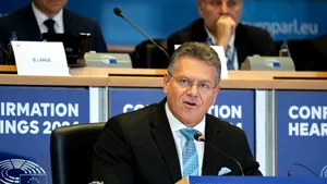 Uniunea Europeană prezintă o listă de posibile măsuri în valoare de 72 de miliarde de euro, dacă SUA aplică taxe de 30%