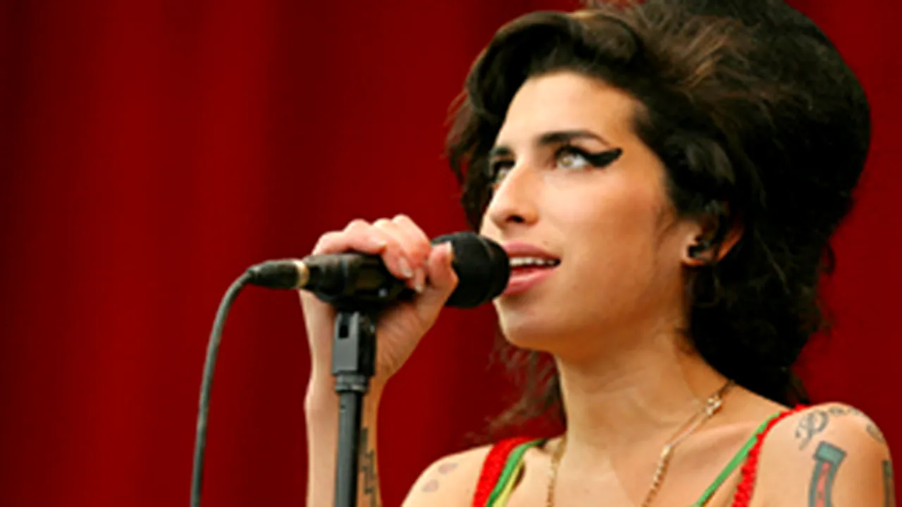Amy Winehouse suferă de emfizem pulmonar
