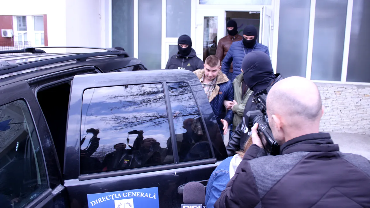 FOTO, VIDEO Trafic cu sânge la Craiova: Un asistent al Centrului Regional de Transfuzii Sanguine, PRINS în flagrant. Ce sumă cerea pentru o unitate de sânge