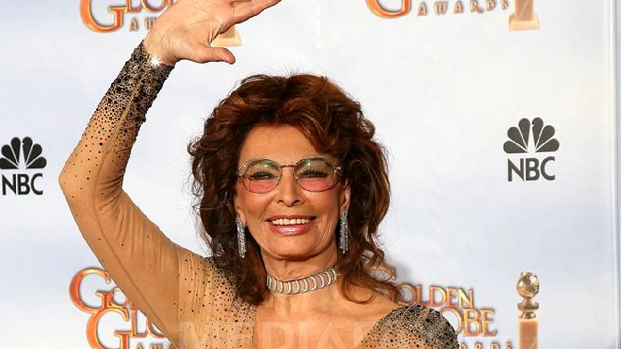 Sophia Loren sărbătoreşte 80 de ani lansând o carte de memorii şi o expoziţie personală