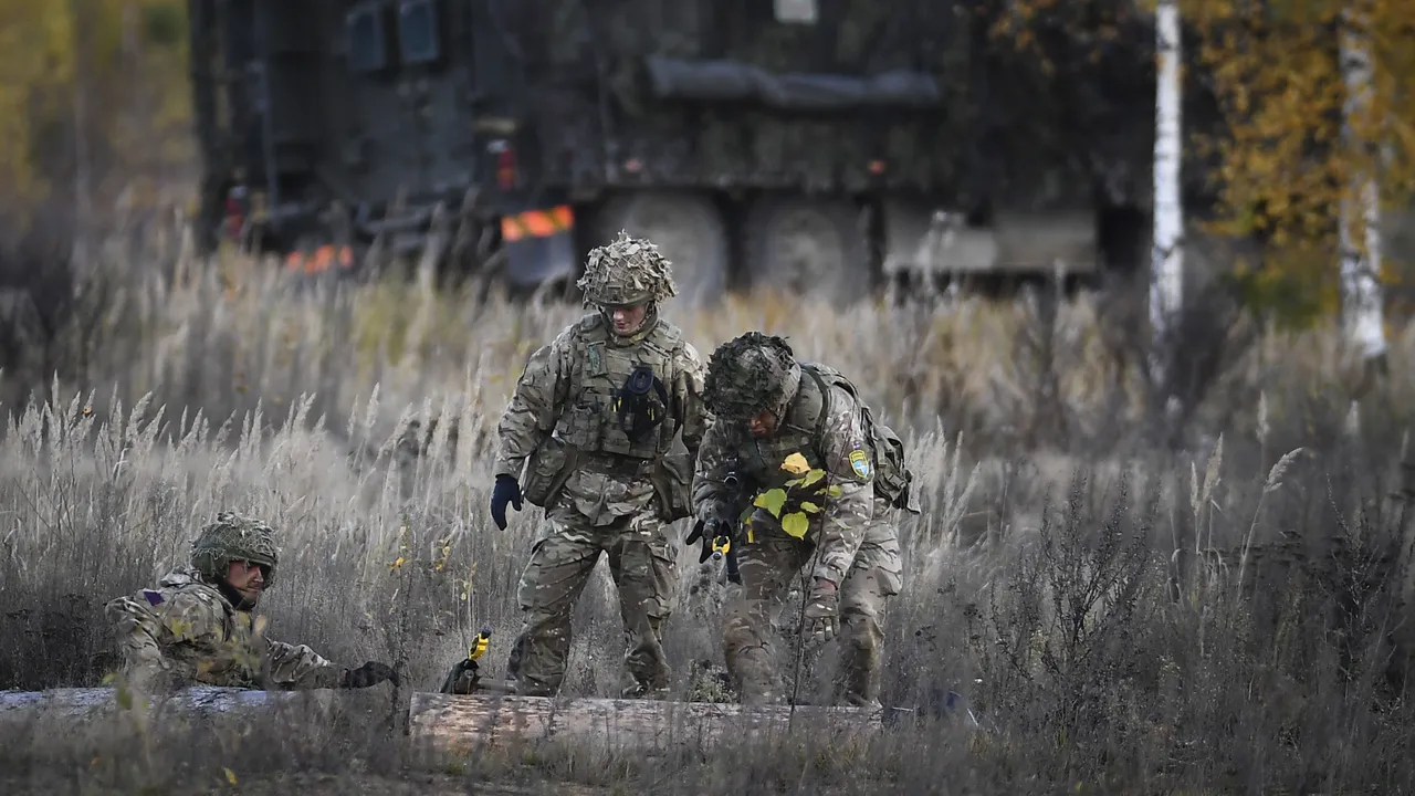 Marea Britanie a trimis din greşeală e-mailuri militare destinate Statelor Unite către un aliat al Rusiei