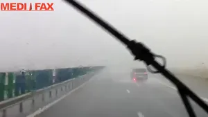 Prognoza METEO: Cald şi frumos în weekend. De luni, vremea împarte ţara în două