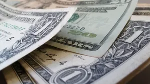 Economia globală intră într-o zonă periculoasă. Războiul alimentează inflația și dobânzile