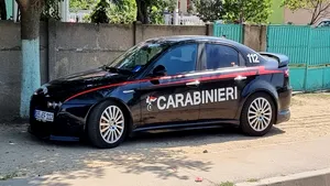 Un oltean, prins la volanul unei maşini cu inscripţia „Carabinieri” şi „112”