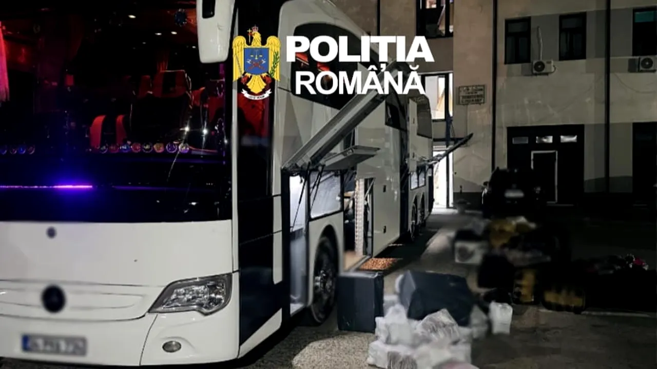 Încălțăminte, parfumuri și haine contrafăcute, dar și carne, descoperite într-un autocar în județul Giurgiu