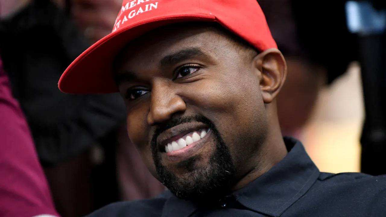 Compania Adidas, dată în judecată de investitori din cauza colaborării cu Kanye West