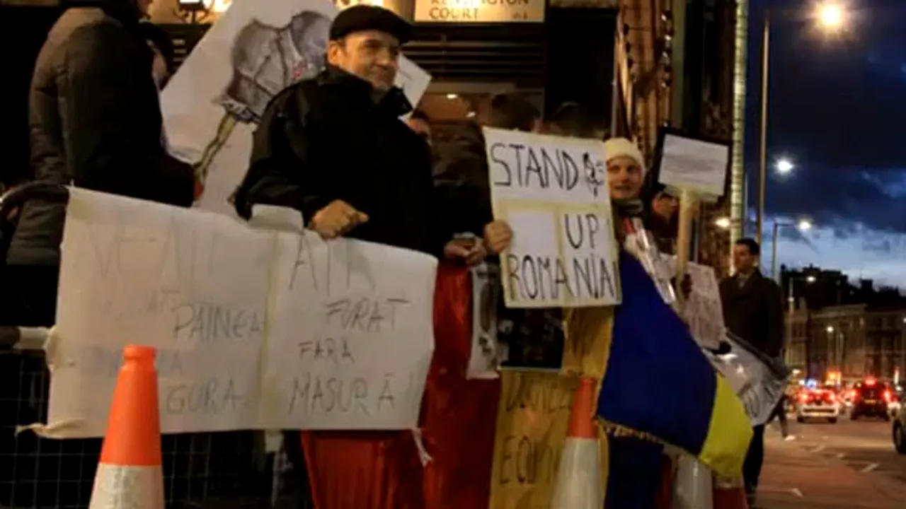 PROTESTE PESTE HOTARE: Sute de români din diaspora au manifestat în ultima săptămână împotriva puterii de la Bucureşti - VIDEO