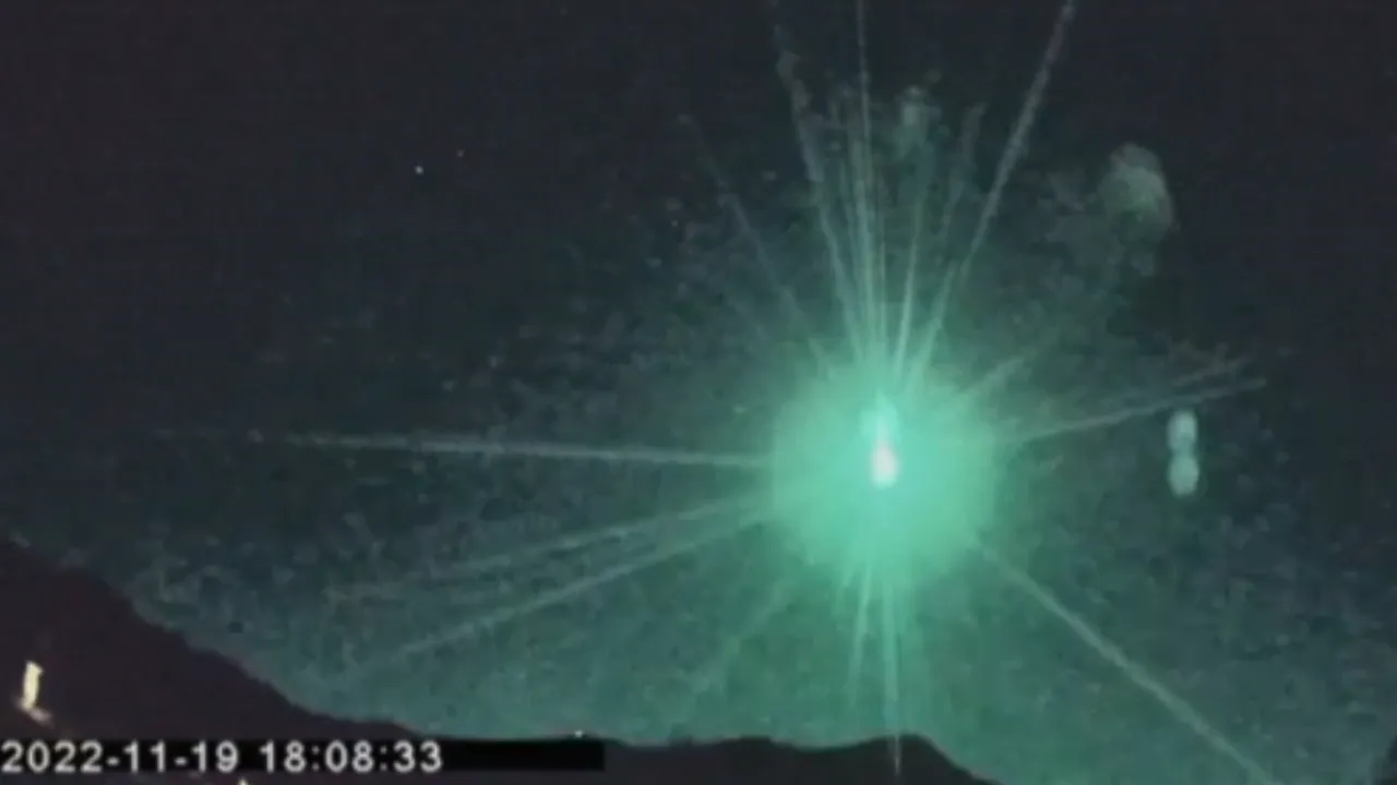 Imagini spectaculoase: un meteorit a luminat cerul Norvegiei

