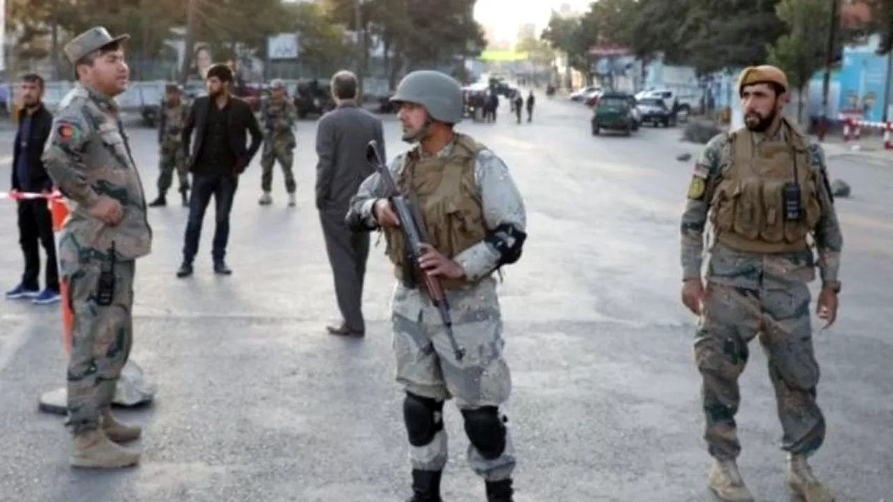 Atentate produse în Afganistan în timpul scrutinului prezidenţial: Cel puţin o persoană a murit, iar alte 21 au fost rănite | FOTO