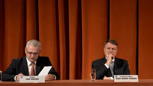 Liviu Dragnea: Klaus Iohannis să vină cu o propunere pentru SIE. Sper să nu aflăm din plic cine va fi