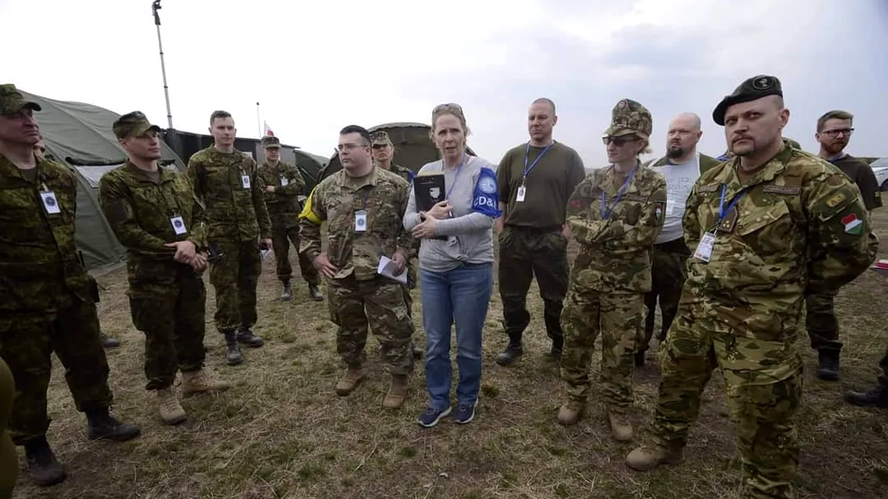 Simulări în Capitală, la cel mai mare exerciţiu medical din istoria NATO. Salvarea persoanelor de sub dărâmături, pe platforma fostei Fabrici de Bere Rahova | VIDEO