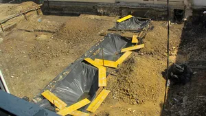 Sute de elevi de la un liceu clujean ar putea învăţa în altă şcoală din cauza unor lucrări - FOTO
