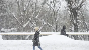 Crăciun sub imperiul zăpezii și al frigului în București