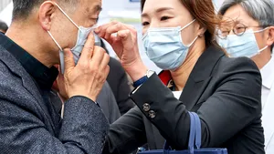 Reclamele la măşti medicale vor fi blocate pe Facebook şi Instagram. Cum a fost explicată decizia