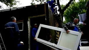 Mai multe construcţii ilegale din Parcul Herăstrău, demolate