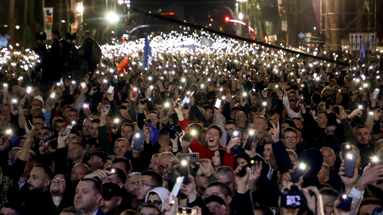 Protest antiguvernamental în Tirana. Participanţii s-au bătut cu poliţiştii