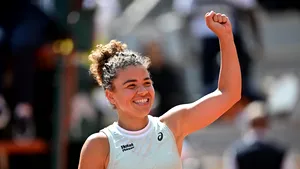 Paolini o învinge pe Andreeva şi ajunge în prima finală de Grand Slam, la Roland Garros