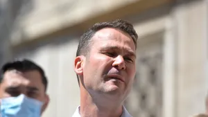 Bucureşti. Robert Negoiţă, de acord cu decalarea programului, nu cu închiderea şcolilor