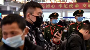 China a impus restricţii de transport pentru încă două oraşe din cauza coronavirusului