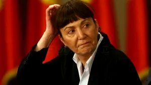 Macovei: Când schimbăm Constituţia, să învăţăm lecţia Letoniei care a votat dizolvarea Parlamentului