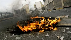 Poliţia din Bahrain trage cu puşti de vânătoare în manifestanţi - VIDEO