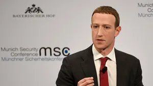 Facebook vrea să schimbe politicile privind discursurile postate. Politicienii nu vor mai putea prolifera mesaje violente prin intermediul reţelei de socializare
