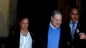Procesul lui Harvey Weinstein, amânat pentru 2020. Producătorul de film se confruntă cu noi acuzaţii de abuz sexual
