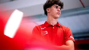 Pilot român, acord cu academia lui Giancarlo Fisichella