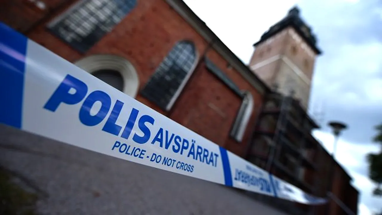 Procurorii suedezi au arestat o persoană suspectă pentru furtul coroanelor regale