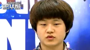 Un tânăr care trăieşte pe străzi impresionează juriul de la 