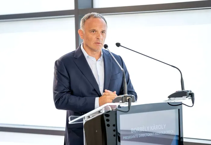 Exclusiv Consiliul de Supraveghere al Hidroelectrica a decis încheierea mandatului de CEO al lui Karoly Borbely | Compania se desparte şi de CFO-ul Marian Fetiţa