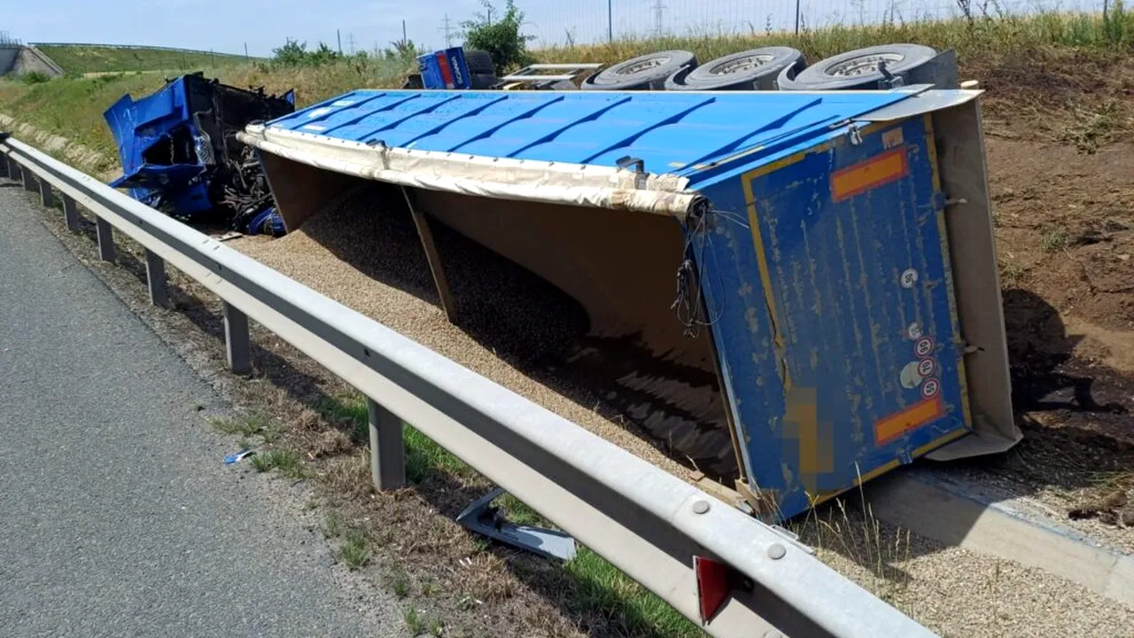 Autotren încărcat cu nisip, răsturnat pe A1 între Arad și Timișoara. Un bărbat a ajuns la spital